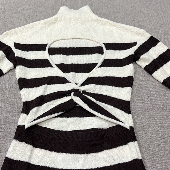 Nanushka Lola Dress in Stripe Creme & Brown Sleeve Mini Sweater Sz M - Picture 7 of 8